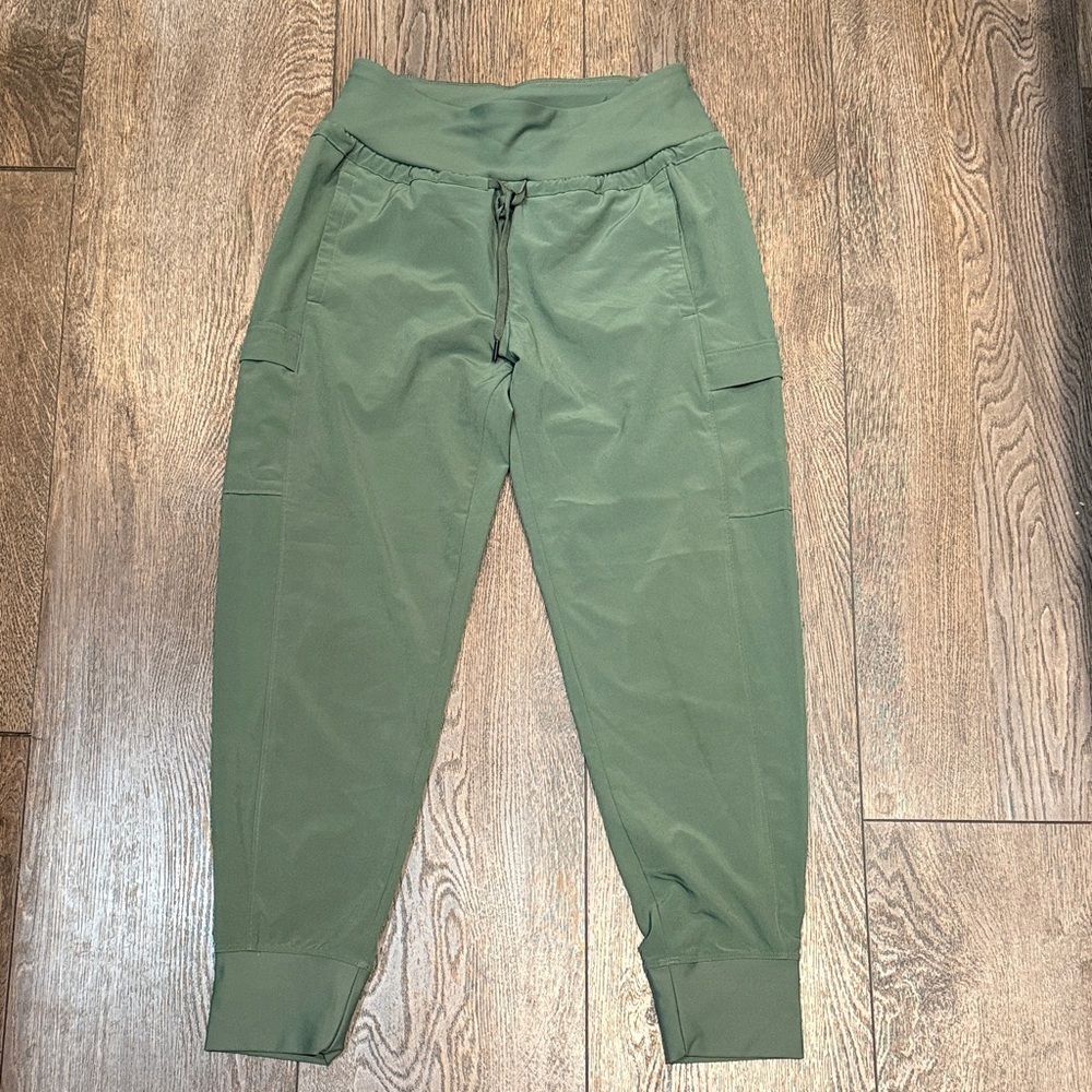 Calla Green Joggers